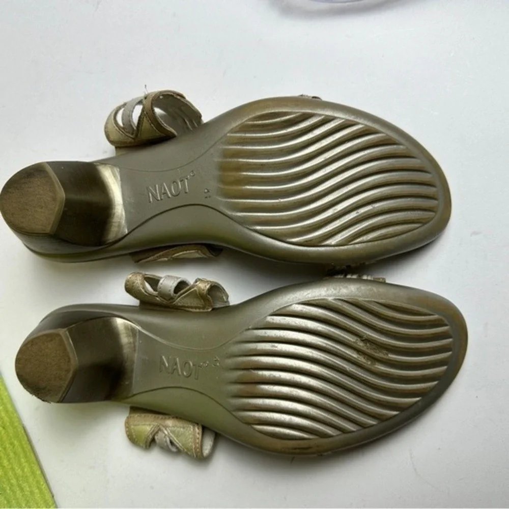 Naot afrodita women